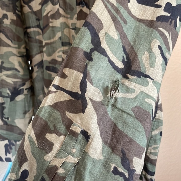 Saint Laurent Men’s Camouflage Print Shirt - Picture 4 of 6